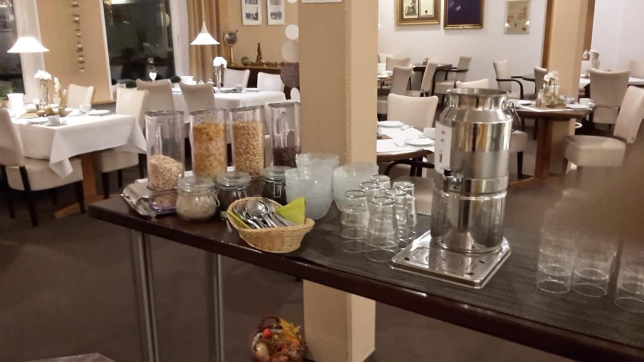 Oste Hotell Bremervörde Exteriör bild